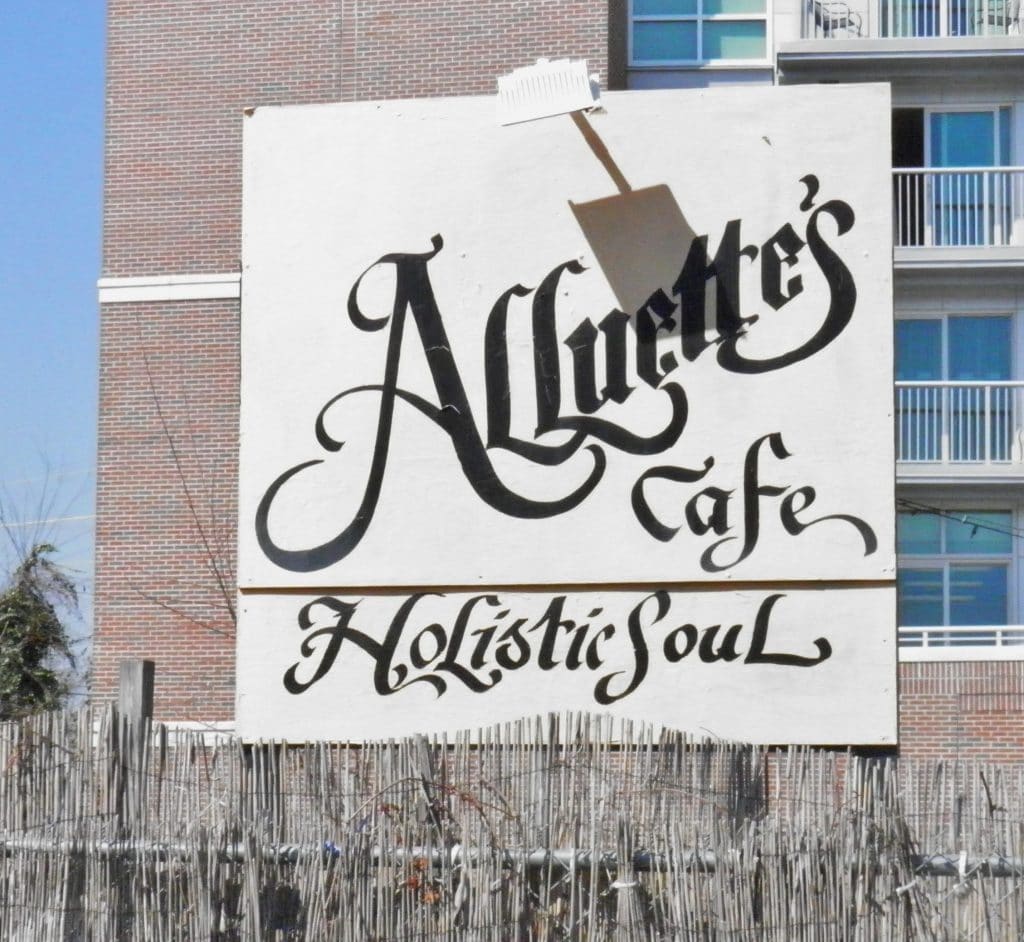 Alluette's Cafe: Holistic Soul Food.