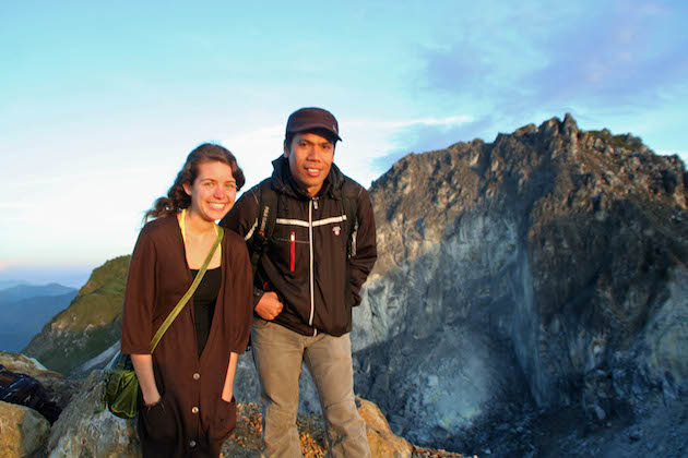 Posing with Abdy atop Mount Sibayak