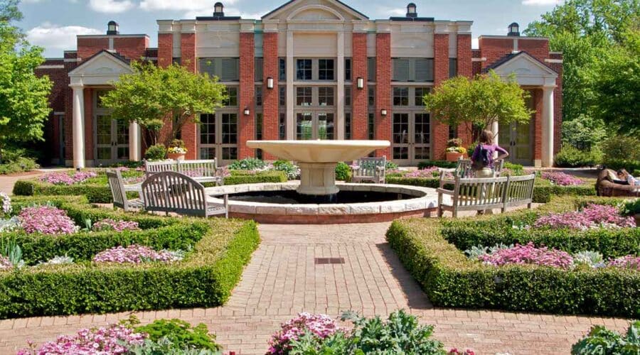 Atlanta Botanical Garden in springtime.