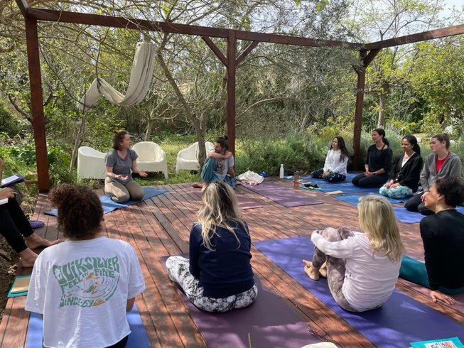 group doing outdoor yoga in Mallorca